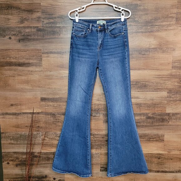 Rockin C Jeans Size 28 Flare Mid Rise Medium Wash Stretch Western Boho - Picture 1 of 11
